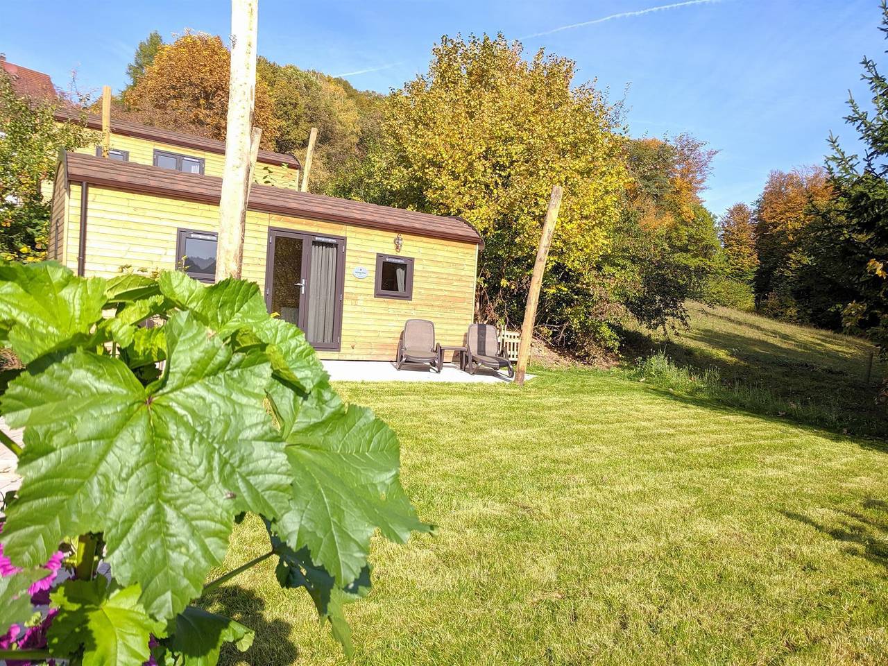 Ganze Ferienwohnung, Dz mit Dusche/Wc/Tv und Balkon in Poppenhausen, Rhön-Hessen