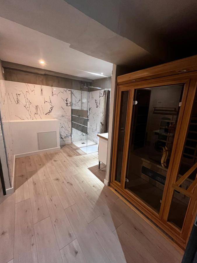 Gîte pour 6 personnes, avec balcon ainsi que sauna et jacuzzi à Nuits-Saint-Georges - 2