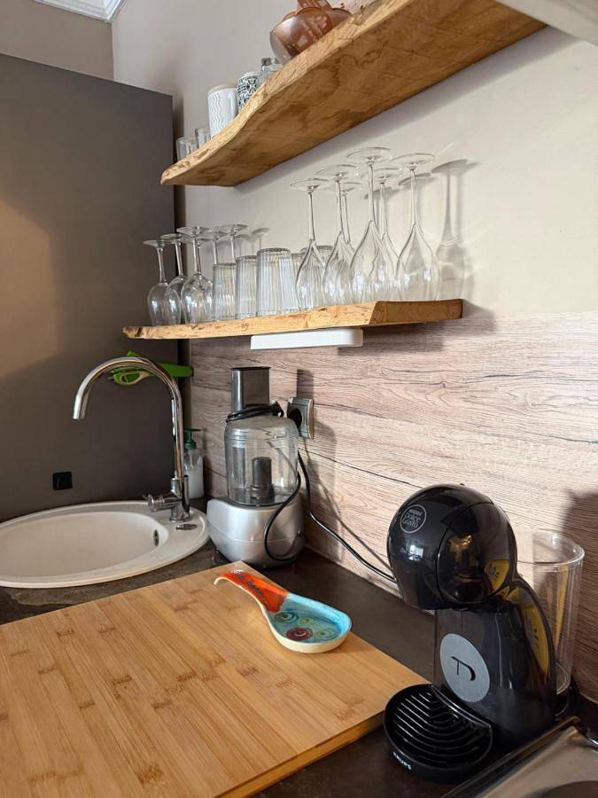 Gîte pour 6 personnes, avec balcon dans Office De Tourisme De Juan Les Pins - 2