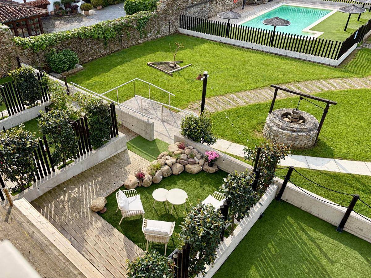 Jardines Villaverde in Villaverde de Pontones, Ribamontán al Monte