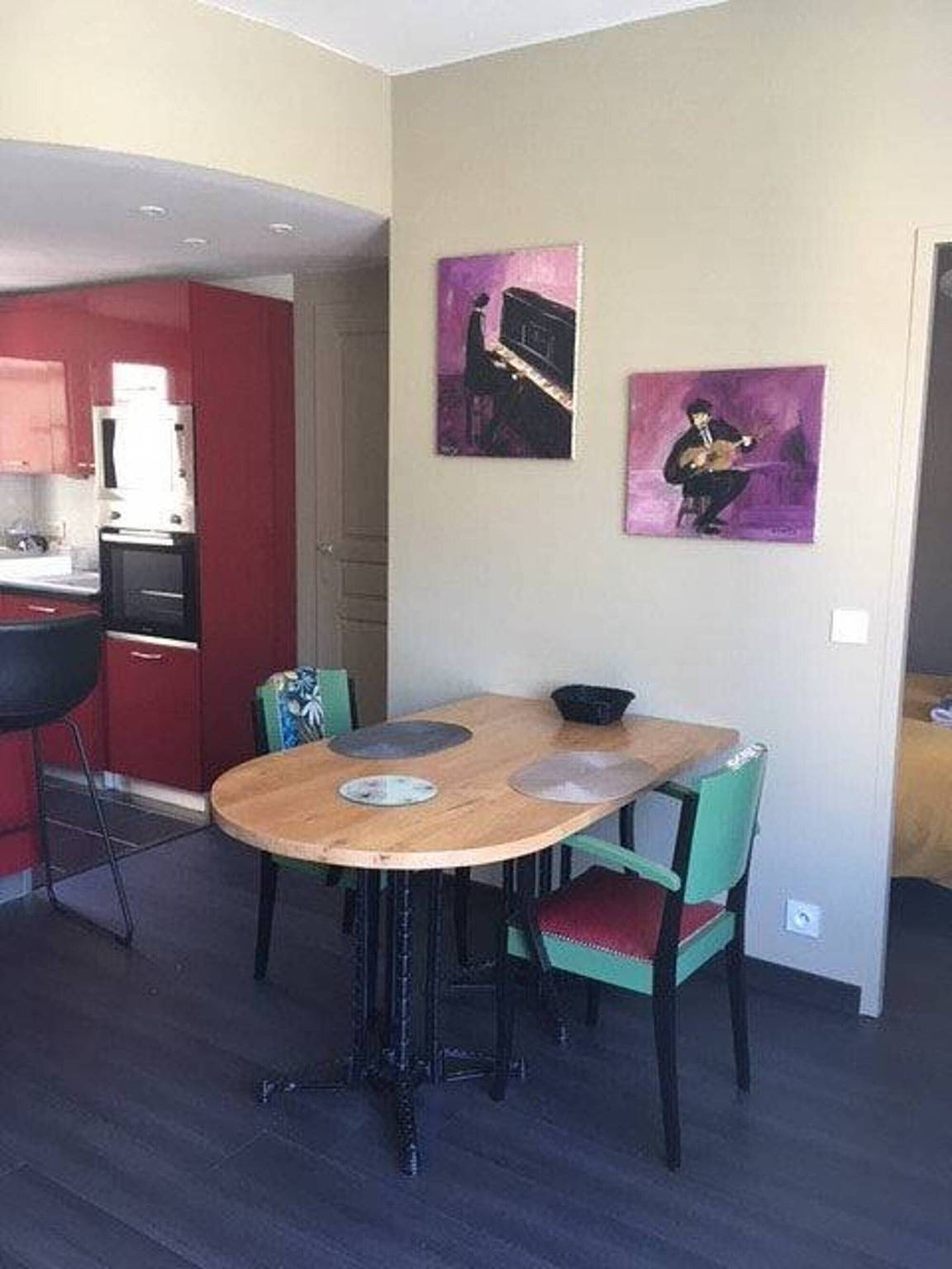 Appartement entier, Appartement « Le Bédat » avec vue montagne, balcon et Wi-Fi in Bagnères-de-Bigorre, Hautes-Pyrénées