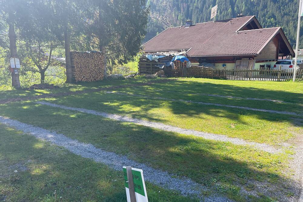 3 Wohnmobilstellplatze mit Dusche, Toilette, Ström und Wasser und Entleeren Chem in Stall, Bezirk Spittal an der Drau