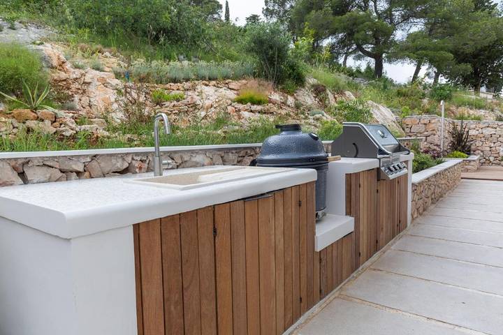 Villa pour 10 personnes, avec piscine et vue ainsi que jardin et sauna à Tribunj - 4