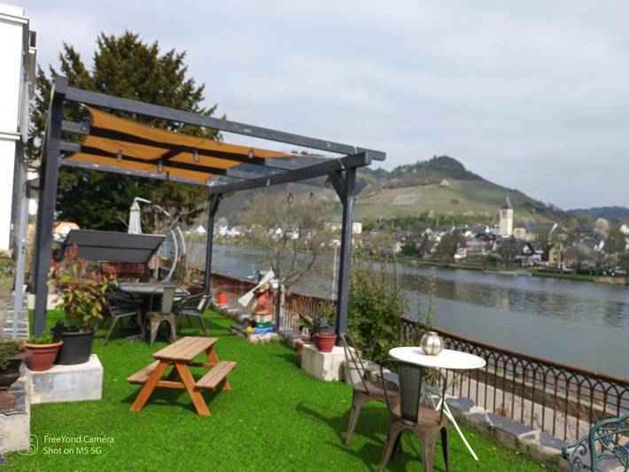 Ferienwohnung für 3 Personen, mit Ausblick und Garten in Alf - 2