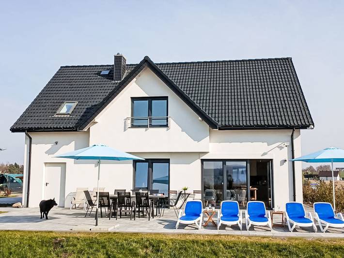 Ferienvilla "Villa Koprowo" mit Jacuzzi und Sauna in Zastań, Baltic Sea Pomerania