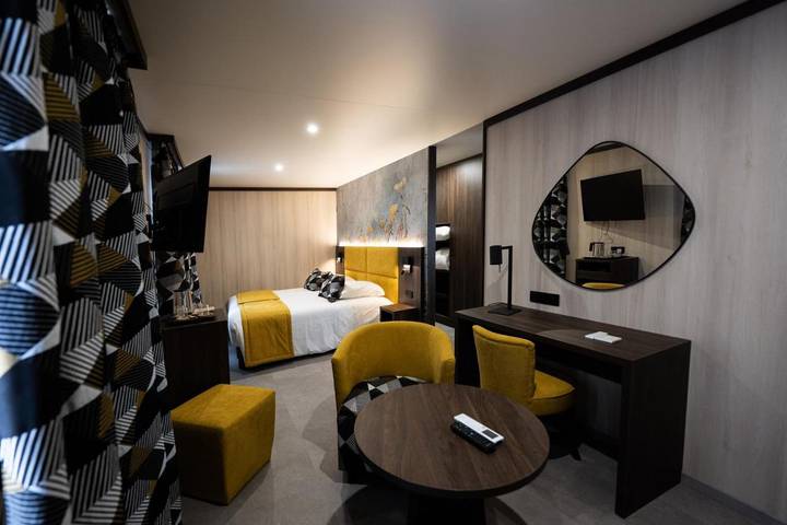 Hôtel pour 4 personnes, avec jacuzzi et jardin à Dunières - 4