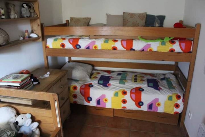 Location de vacances pour 6 personnes, avec jardin et terrasse, animaux acceptés à Méounes-lès-Montrieux - 4