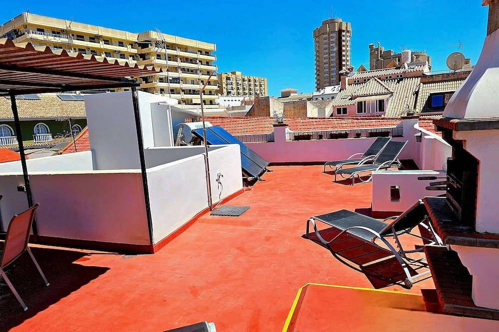 Maisonette-Wohnung mit Sonnenterrasse, in Fuengirola Zentrum, 250 m. Strand in Playa de Santa Amalia (Fuengirola), Fuengirola