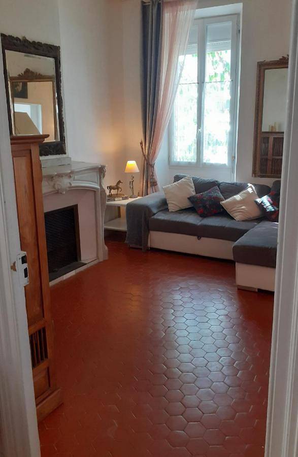 King Room in Port-la-Nouvelle, Côte méditerranéenne (France)