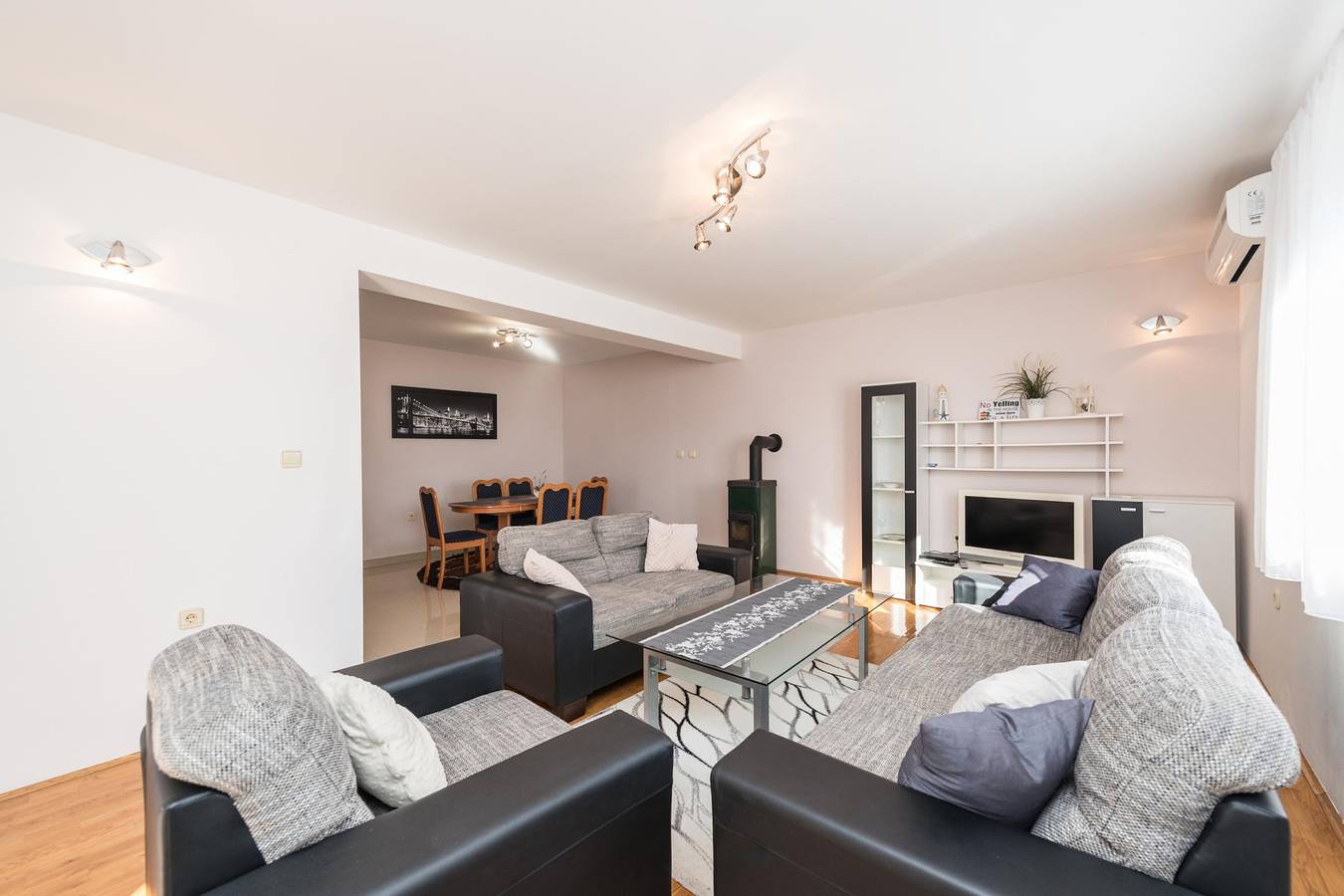 Family Friendly Pool House Ana in Bibinje, Zadar