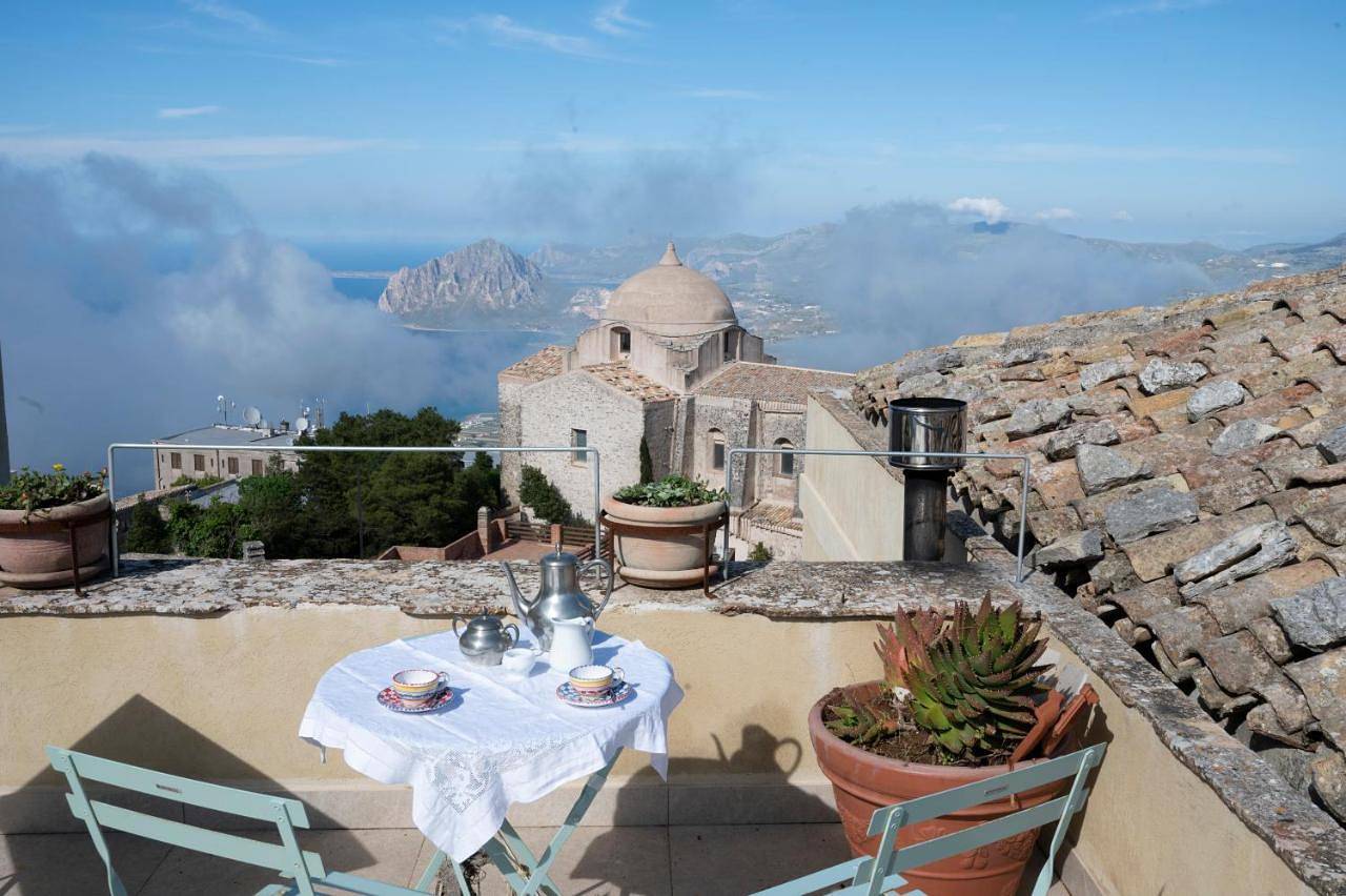 Double Room with Private Bathroom in Erice, Province de Trapani
