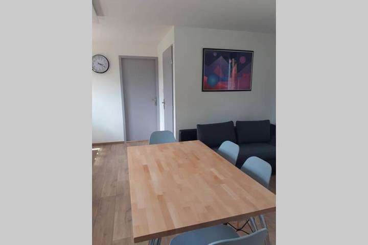 Location de vacances pour 3 personnes, avec jardin à Charmes - 4