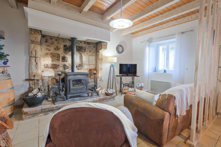 Gîte pour 5 personnes, avec Jacuzzi et Jardin