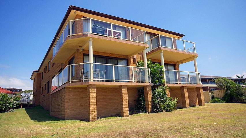 Holiday rental for 5 people, with balcony in The Entrance