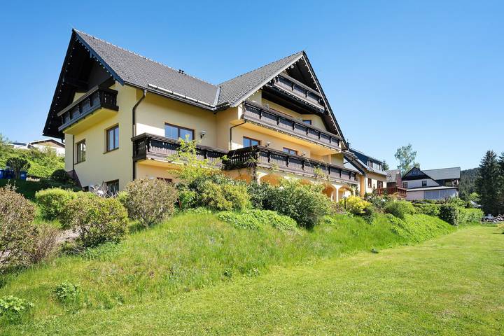 Studio für 4 Personen, mit Balkon im Erzgebirge