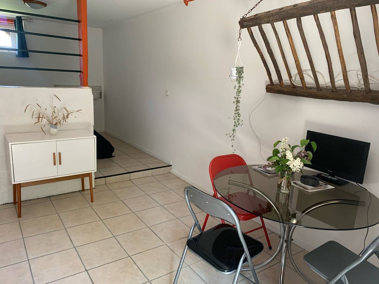 Gîtes et Chambres d'hôtes les Molinards - Chambre du bas in Vignoux-sur-Barangeon, Région de Vierzon