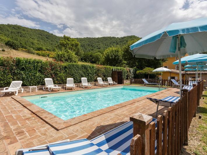 Location de vacances pour 4 personnes, avec piscine ainsi que terrasse et jardin, animaux acceptés à Assise - 2
