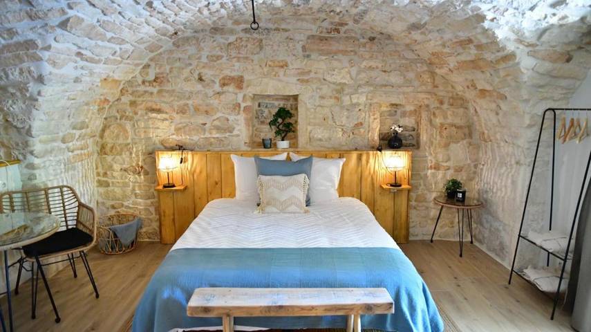 Location de vacances pour 2 personnes, avec vue et jardin à Le Garn - 2