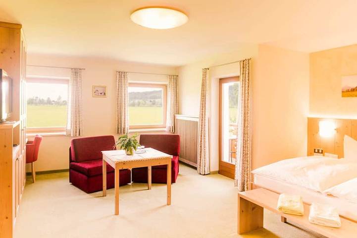 Bed and Breakfast für 2 Personen, mit Pool und Garten am Mondsee