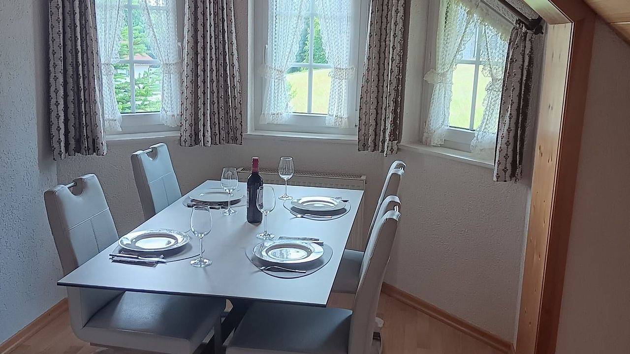 Ganze Ferienwohnung, Ferienwohnung für 2 Personen (90 m²) in Dachsberg in Suedlicher Schwarzwald, Dachsberg