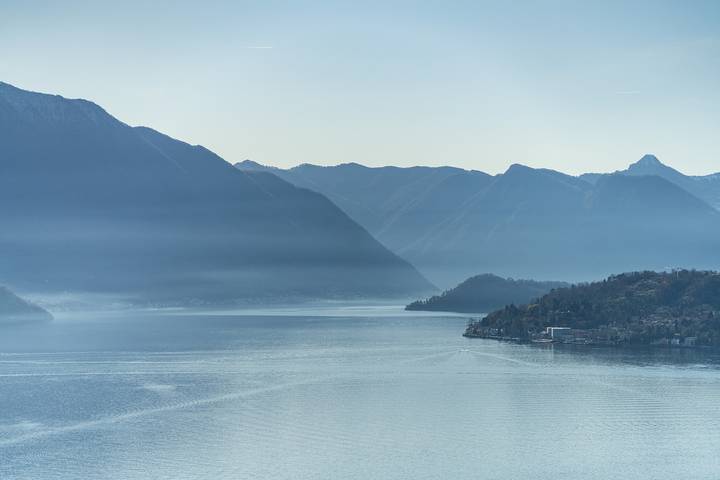 Ferienwohnung für 4 Personen, mit Balkon und Seeblick sowie Pool, kinderfreundlich am Comer See
