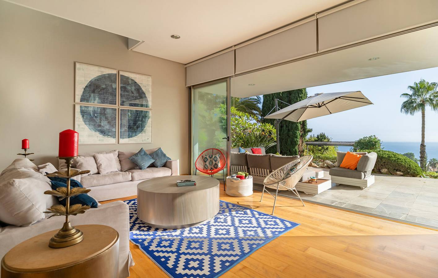 Luxus-Wohnung mit Pool, Terrasse & AC - Nähe Playa Cantarriján (Nudista) in La Herradura, Almuñecar