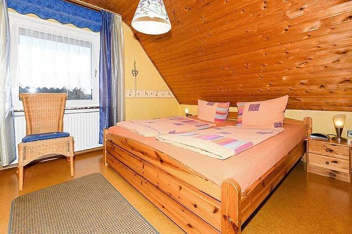 Ferienhaus für 5 Personen, mit Garten und Pool sowie Terrasse in Blomberg (Ostfriesland) - 2