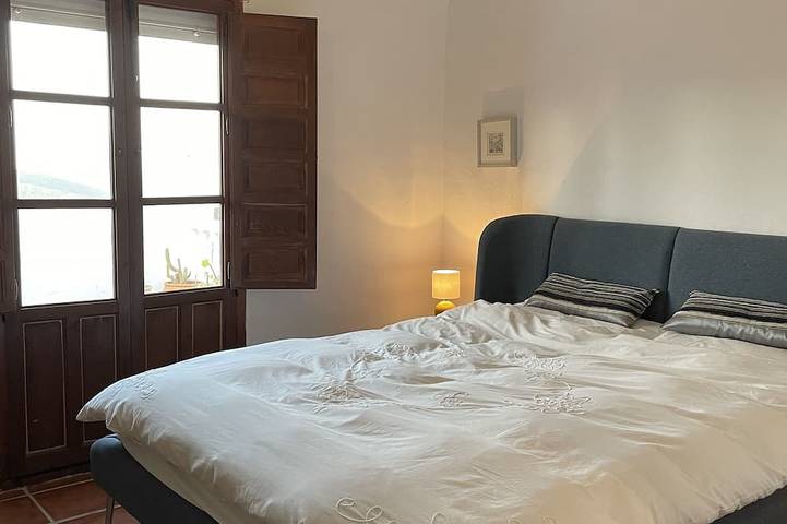 Amazing villa, superb views, close to village, private pool in Canillas de Aceituno, Cordillera Penibética