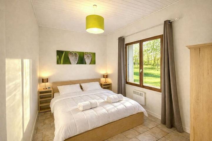 Location de vacances pour 5 personnes, avec jardin à Coutras - 2