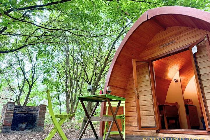 Glamping for 4 people, with garden, with pets in Suffolk