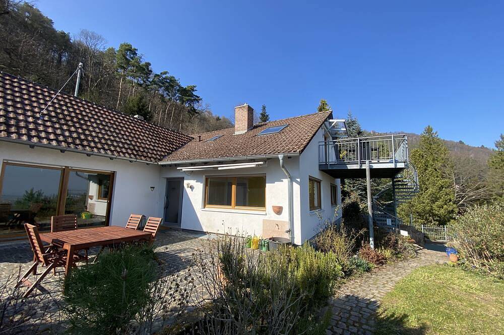 Ferienhaus Pfälzer Wald Weyher - Südliche Weinstraße - mit Garten in Weyher in der Pfalz, Südliche Weinstraße