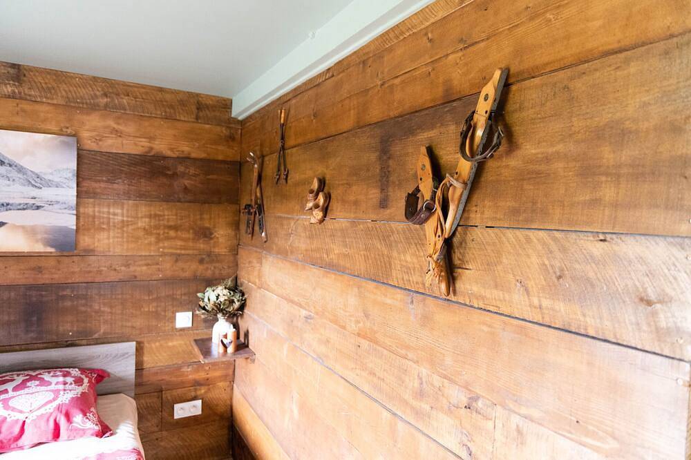 Entire apartment, Mon p'tit Chalet-Apartment-Apartment-Ensuite with Shower-Countryside view in Venoy, Auxerre region