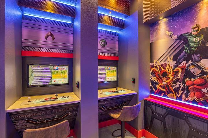 House boat for 18 people, with pool in Florida