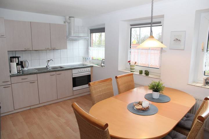 Ferienwohnung für 4 Personen, mit Garten und Ausblick in Krummhörn - 2