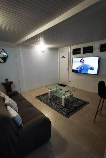 Gîte pour 6 personnes, avec terrasse à Le Lamentin