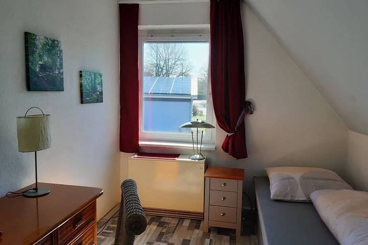 Ganze Wohnung, Ferienhaus in Dorfrandlage nahe Güstrow für 5 Gäste +Kind in Gülzow-Prüzen, Mecklenburgische Seenplatte