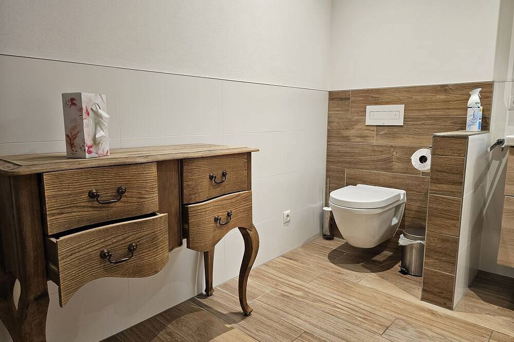 Ganze Wohnung, Ferienwohnung Holidayhouse4You-East in Ottenheim (Schwanau), Schwanau