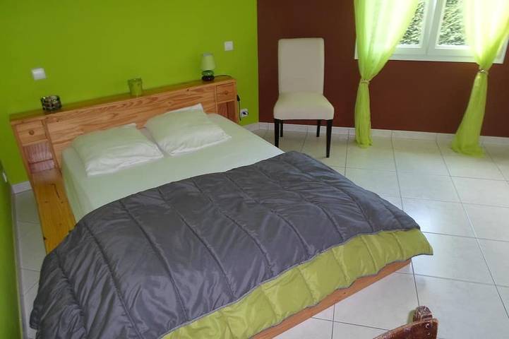 Ebenerdige Villa, 8 Betten, möbliert, mit privatem Pool in Villeneuve-sur-Lot und Umgebung