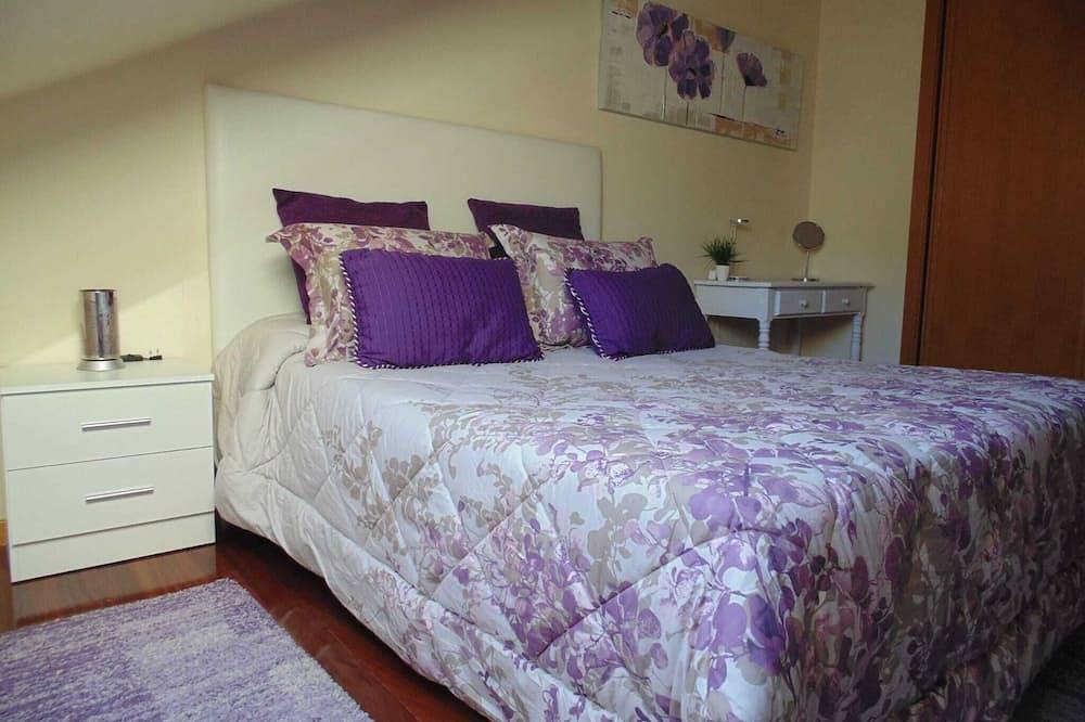 Entire apartment, Duplex of 180 m2 large windows and stunning views and terrace 30 meters in Ourense, Ourense Region