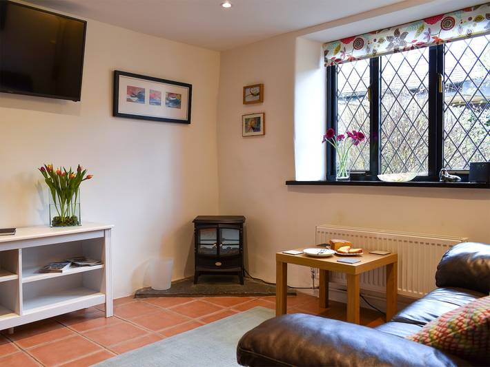 Barn Court Cottage in Washfield, Devon