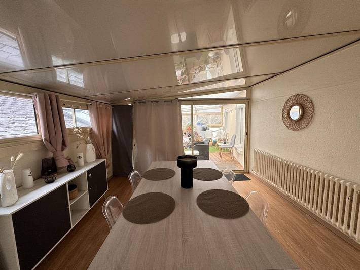 Location de vacances pour 2 personnes, avec terrasse à Écommoy - 2