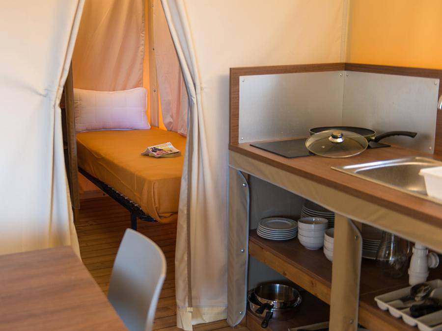 Camping Les Oursinières - Zelt 4 personen - Lodge 2/4 Pers. in Le Pradet, Parc national Port-Cros
