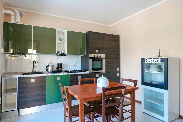 Ganze Wohnung, Ferienwohnung für 2 Personen mit Balkon/Terrasse in Santa Maria di Lugana, Sirmione