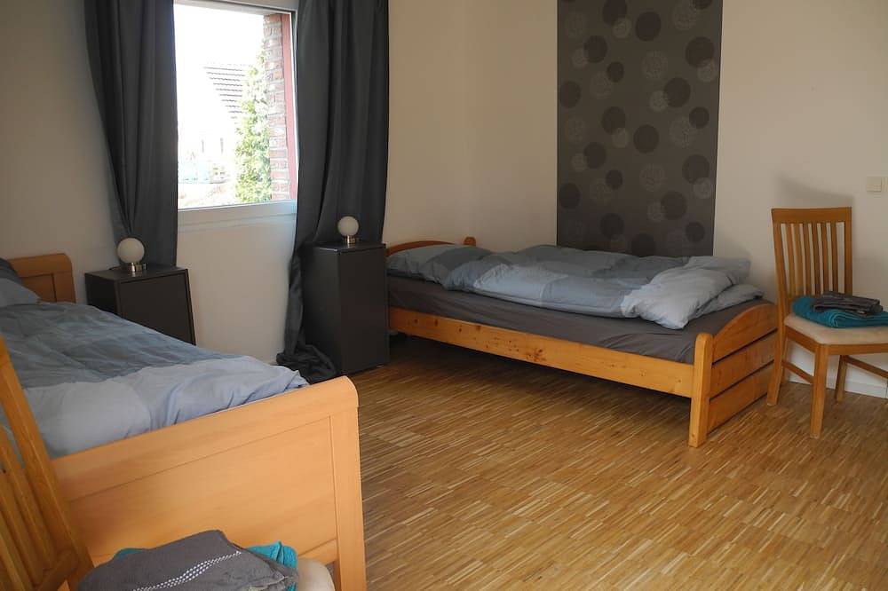 Ganze Wohnung, Apartment \"Cosy\" mit Dachterasse & Dachbodengalerie in Schloß Holte-Stukenbrock, Nordrhein-Westfalen