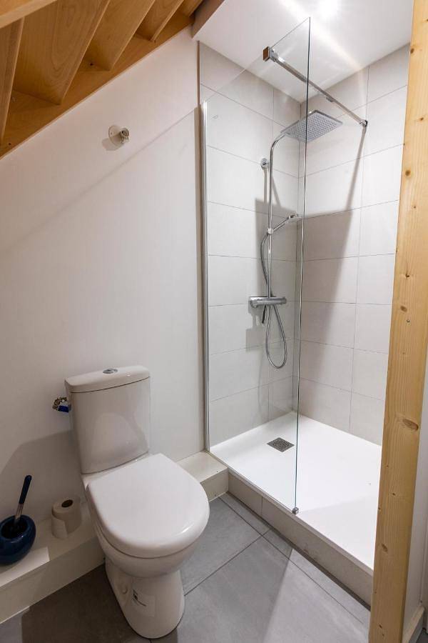 Location de vacances pour 5 personnes, avec terrasse et jardin à Domessin - 3