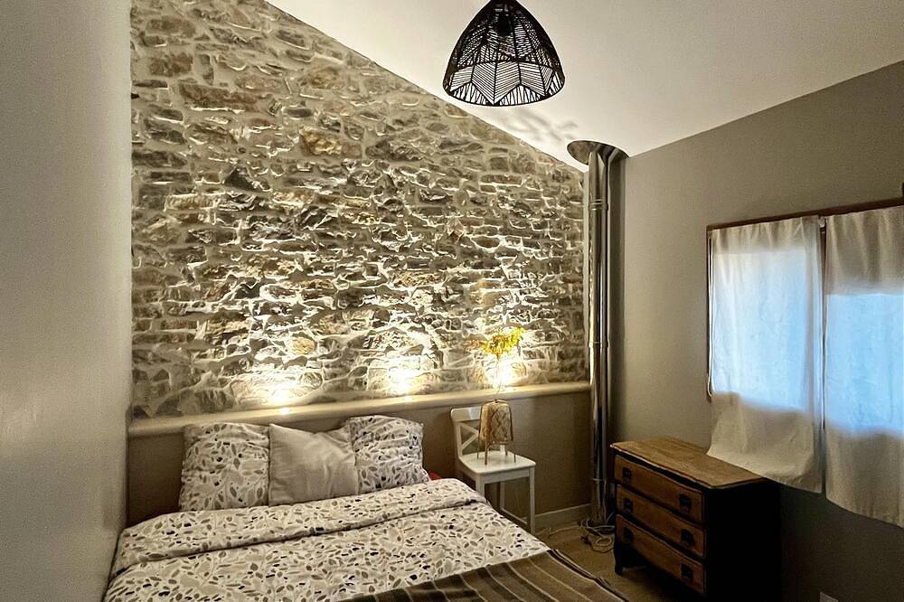 Charming 2Bed House near Sommiere, south of France in Saint-Clément, Région de Nîmes