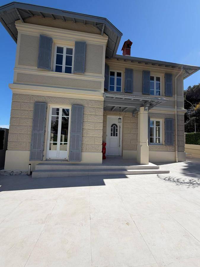 Villa pour 6 personnes, avec jardin et jacuzzi à Roquebrune-Cap-Martin