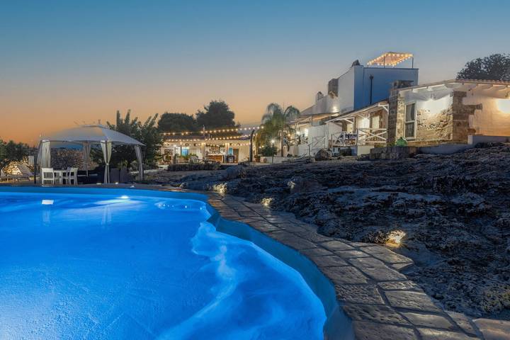 Casa vacanza per 16 persone, con Balcone/Terrazza e Terrazza nonché Panorama a Alliste