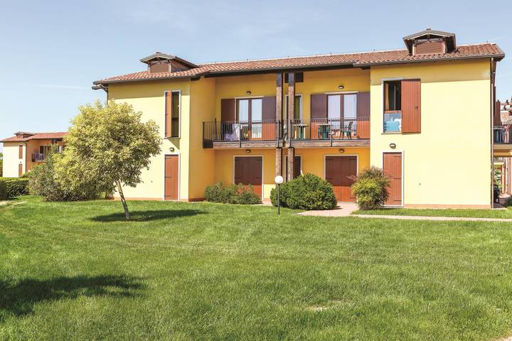 Ferienwohnung für 2 Personen, mit Pool und Balkon, kinderfreundlich in Castelnuovo del Garda - 2