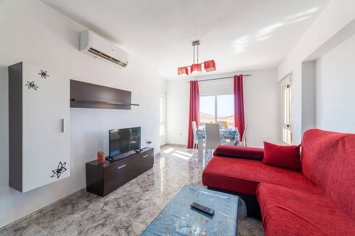 Ferienwohnung für 6 Personen, mit Garten und Kinderpool in Roquetas de Mar - 3